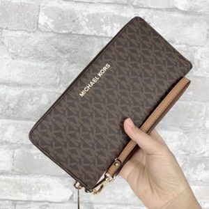 Michael Kors Jet Set Travel Wristlet